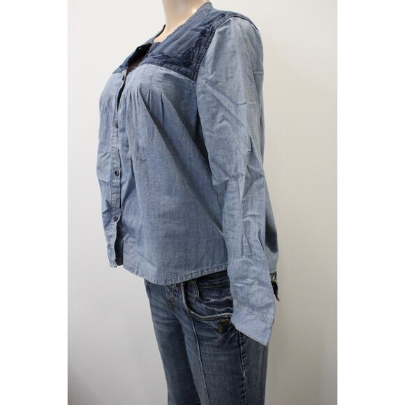Lucky Brand Shirt Women's Size Medium Long Sleeve Chambray Colorblock Button Up - Picture 2 of 9